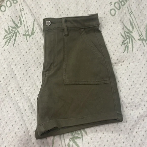 Shots - Picture 3 of 3